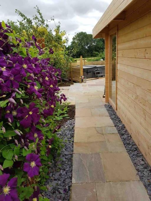 Moors Wood Relaxing ,Tranquil Retreat With Hot Tub Βίλα Τσίπενχαμ Εξωτερικό φωτογραφία